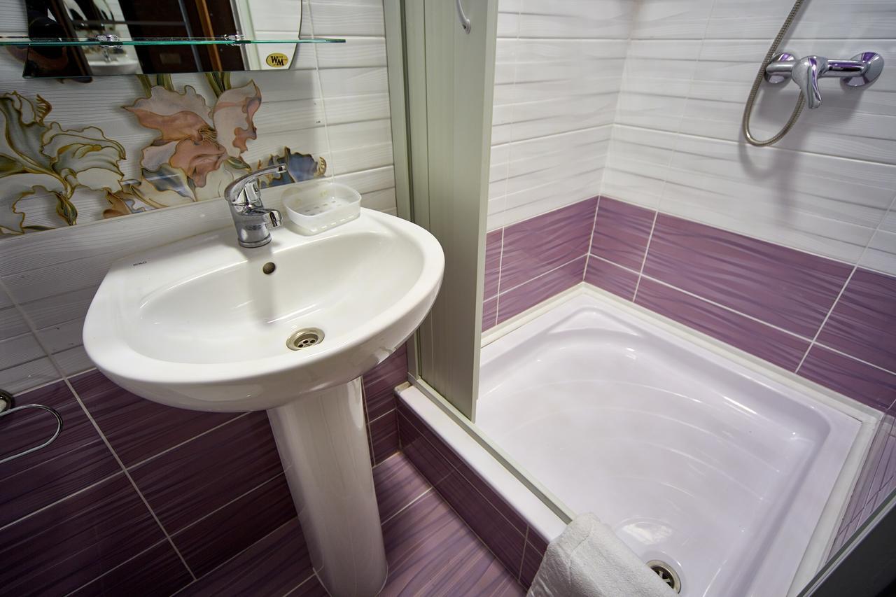 Domashniy Otel Kamyanets-Podilski Dış mekan fotoğraf