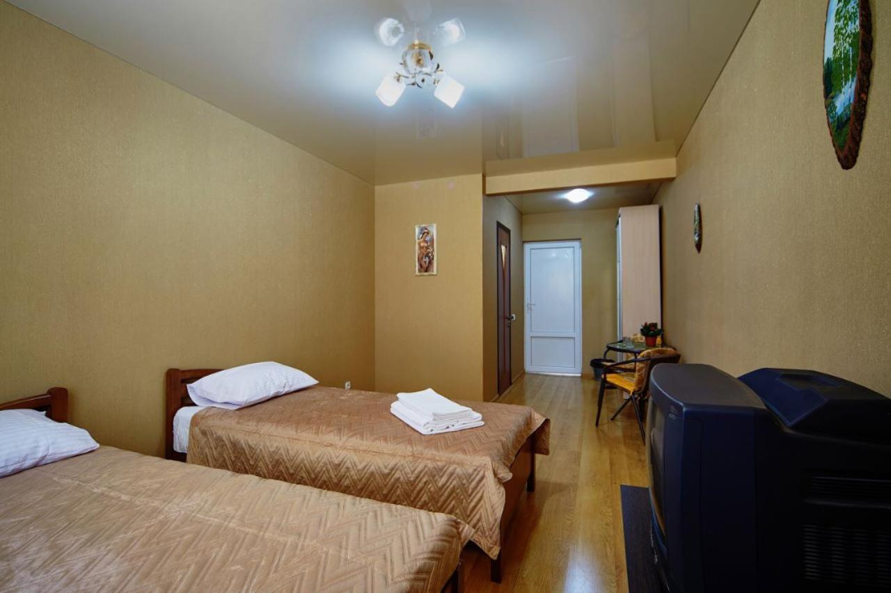 Domashniy Otel Kamyanets-Podilski Dış mekan fotoğraf